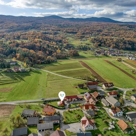 Wood House Bela Krajina - Happy * Dragatus