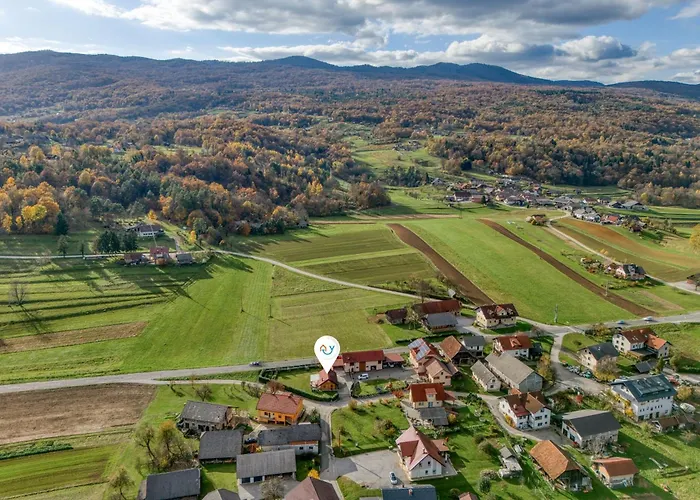 Wood House Bela Krajina - Happy * Dragatus